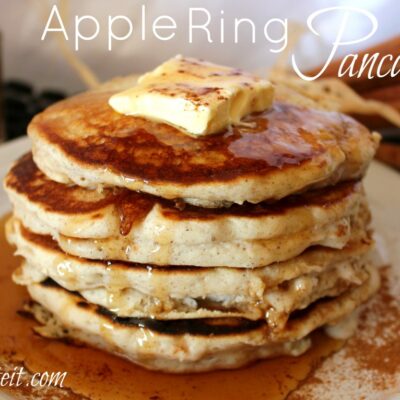 ~Apple 'Pie' Pancakes!