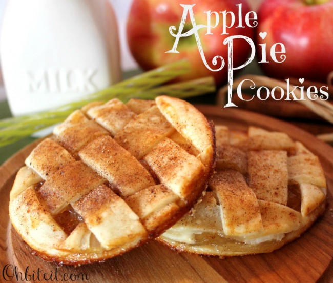 Simple Fun Apple Pie Cookie Bites with Lattice Crust l Homemade Recipes http://homemaderecipes.com/course/desserts/14-homemade-apple-pie-recipes 