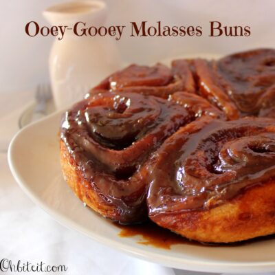 ~Ooey-Gooey Molasses Buns!