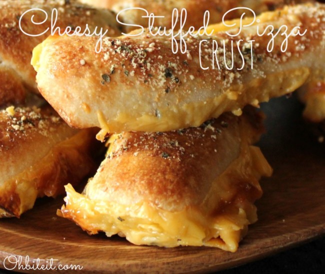 Cheesy Stuffed Pizza Crust!