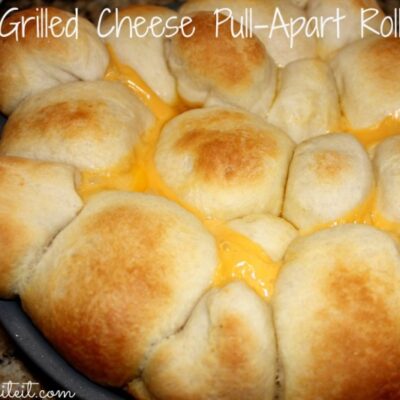 ~Grilled Cheese Pull-Apart Rolls!