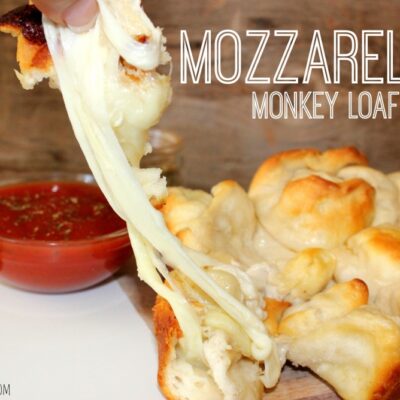 ~Mozzarella Monkey Bread!