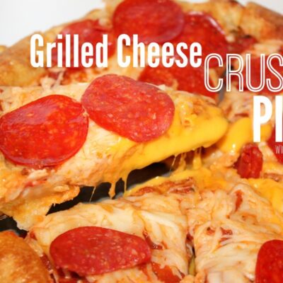 ~Grilled Cheese Crust Pizza!