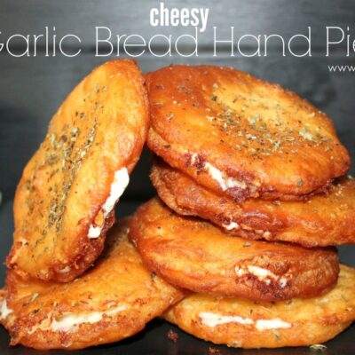 ~Cheesy Garlic Bread Hand Pies!