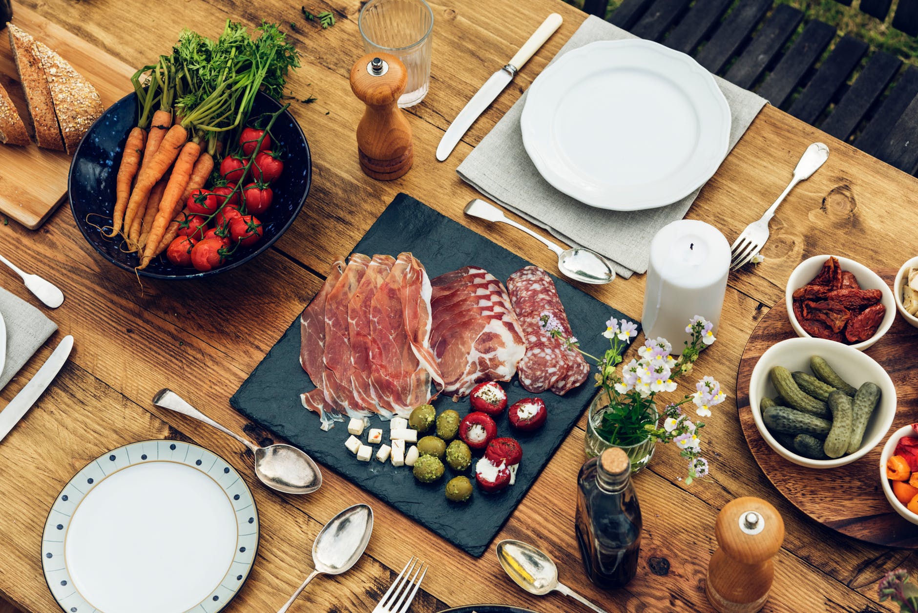 ~Eating Out In Style In An Alfresco Dining Room!